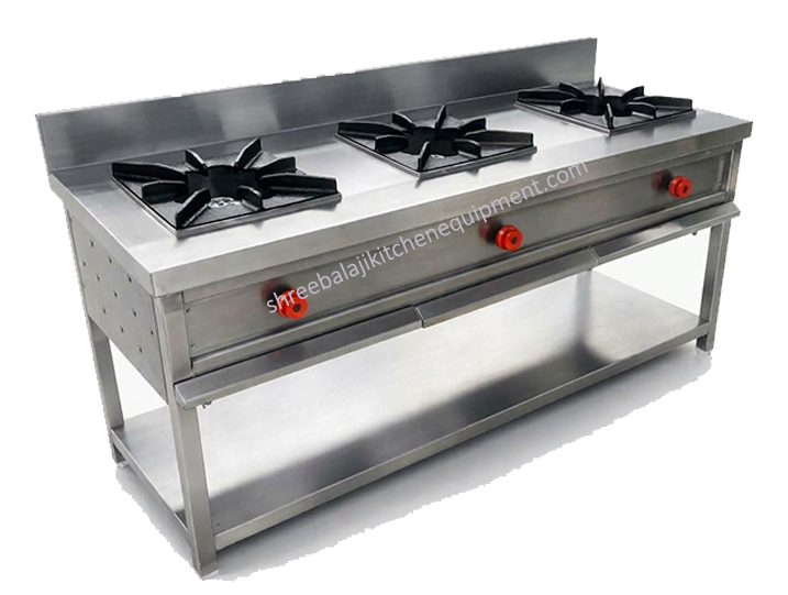 three-burner-gas-range-with-under-shelf